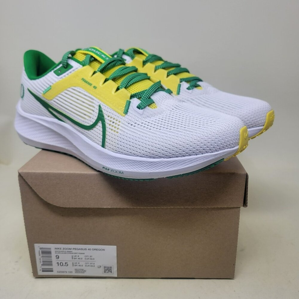 Nike Air Zoom Pegasus 40 Oregon Ducks Men's Size 9 White Green Yellow DZ5979-100